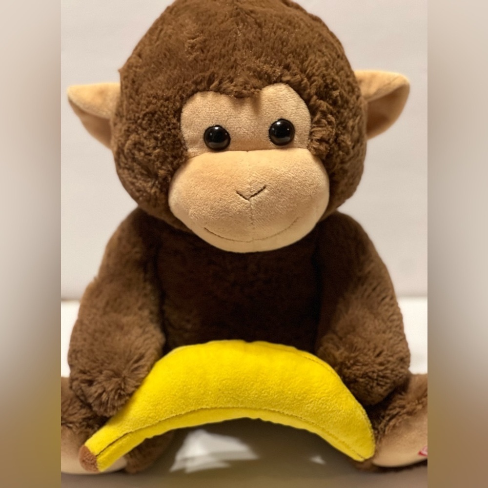 Animated Monkey Plays Peek A Boo with Banana